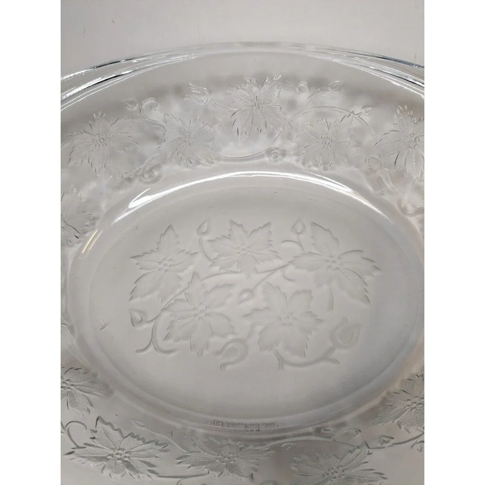 Princess House Fantasia #529 3 Qt Oval Covered Casserole Dish Clear Glass Lid